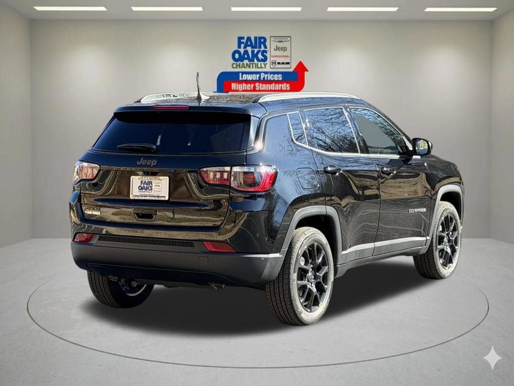 New 2026 Jeep Compass Latitude w/ Sun and Sound Group AWD/4WD image 7