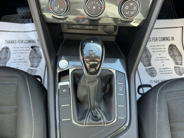 Used 2022 Volkswagen Tiguan S image 17