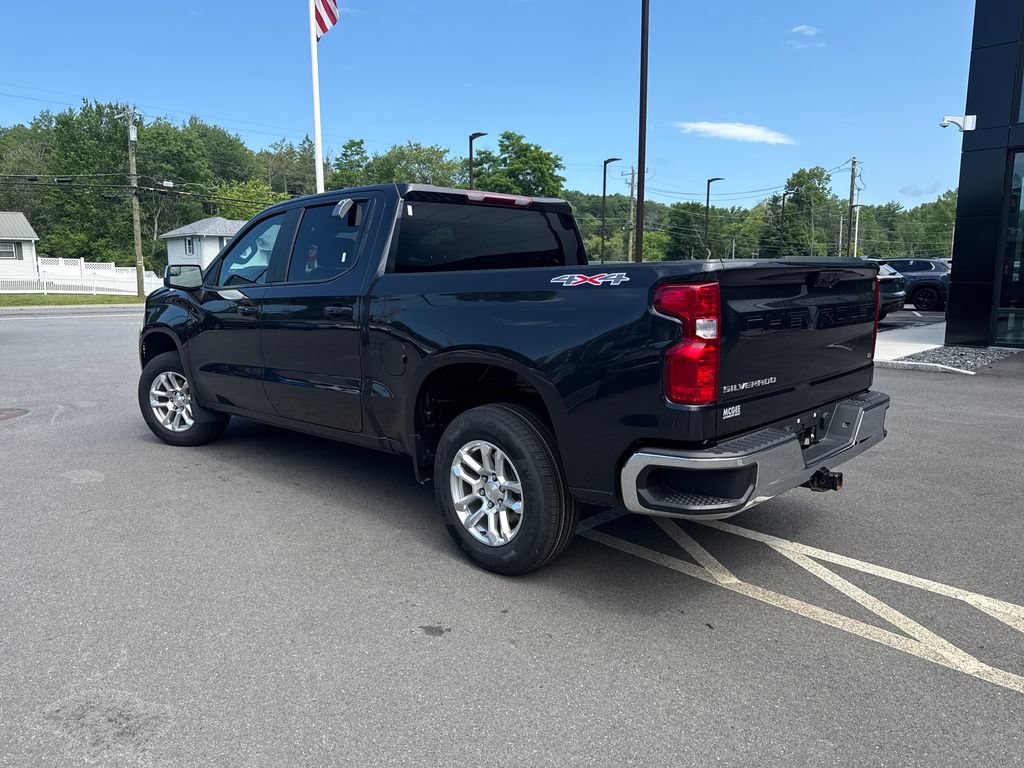Used 2023 Chevrolet Silverado 1500 LT AWD/4WD video 3
