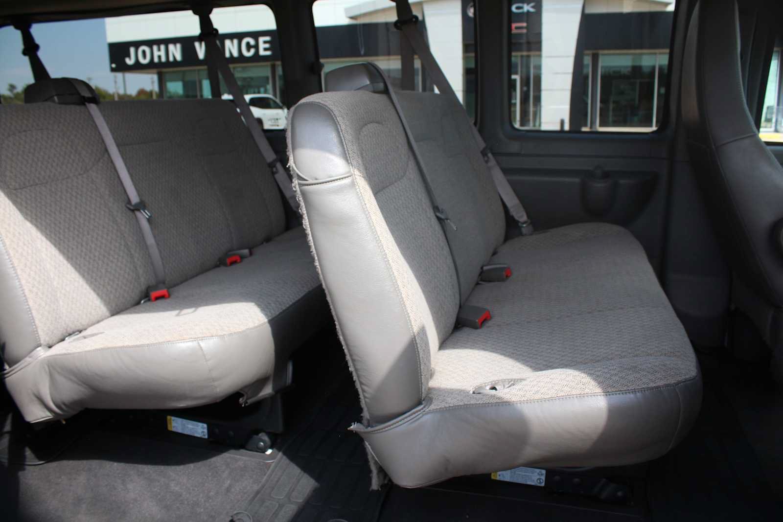 Used 2025 Chevrolet Express 3500 LT w/ LT Preferred Equipment Group RWD image 22