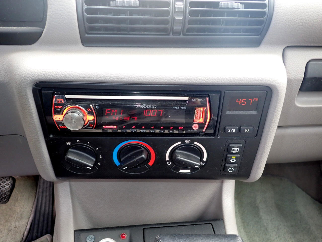 Used 1996 BMW 318ti Hatchback image 22