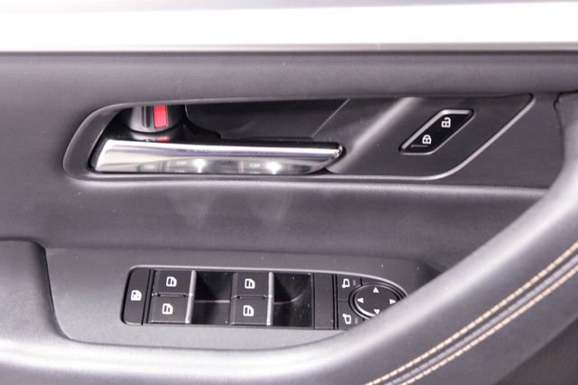 Used 2024 MAZDA CX-90 Plug-In Hybrid w/ Premium Pkg AWD/4WD image 25