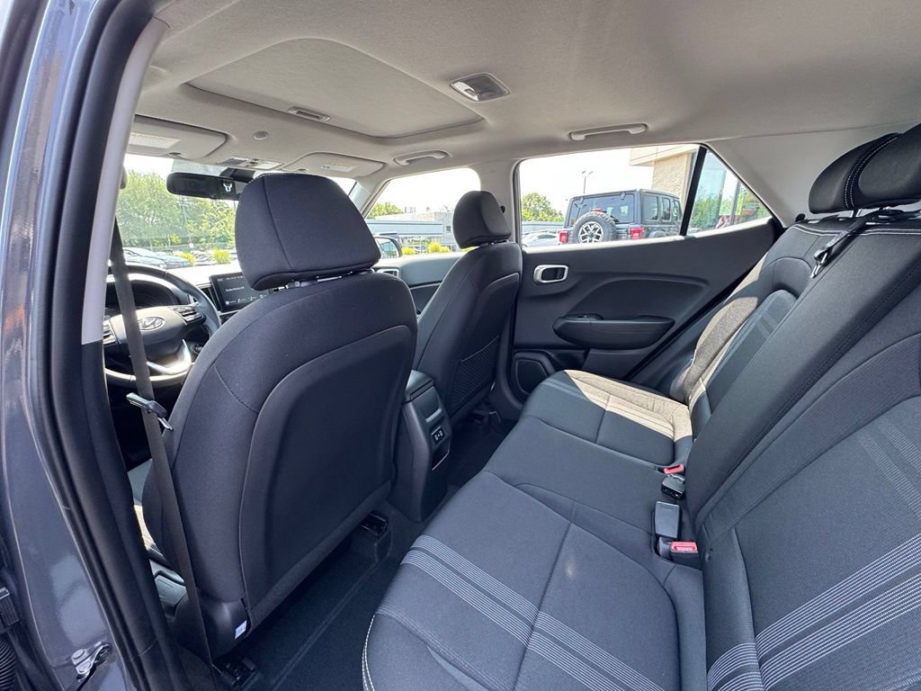 Certified 2026 Hyundai Venue SEL FWD image 10