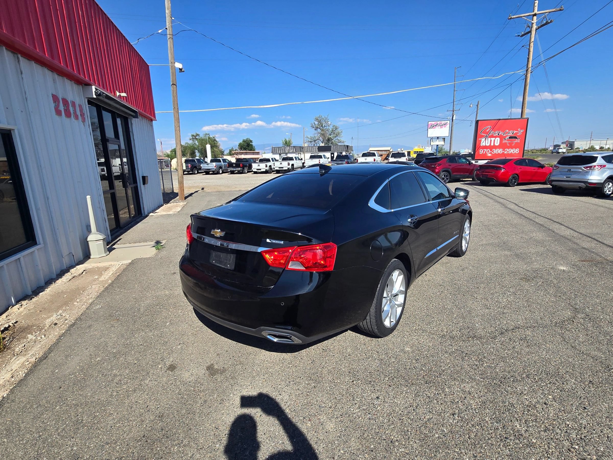 Used 2018 Chevrolet Impala Premier w/ Premier Convenience Package FWD image 2