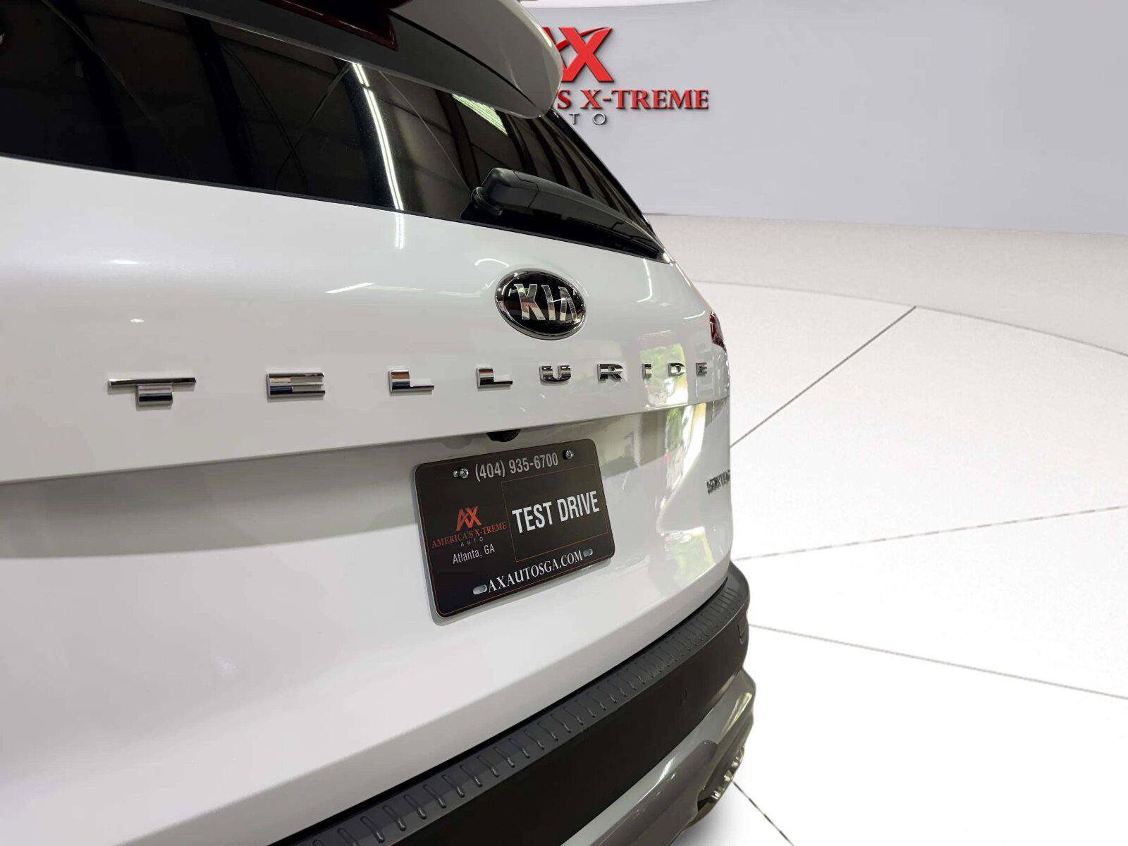 Used 2021 Kia Telluride SX w/ Towing Package FWD image 16