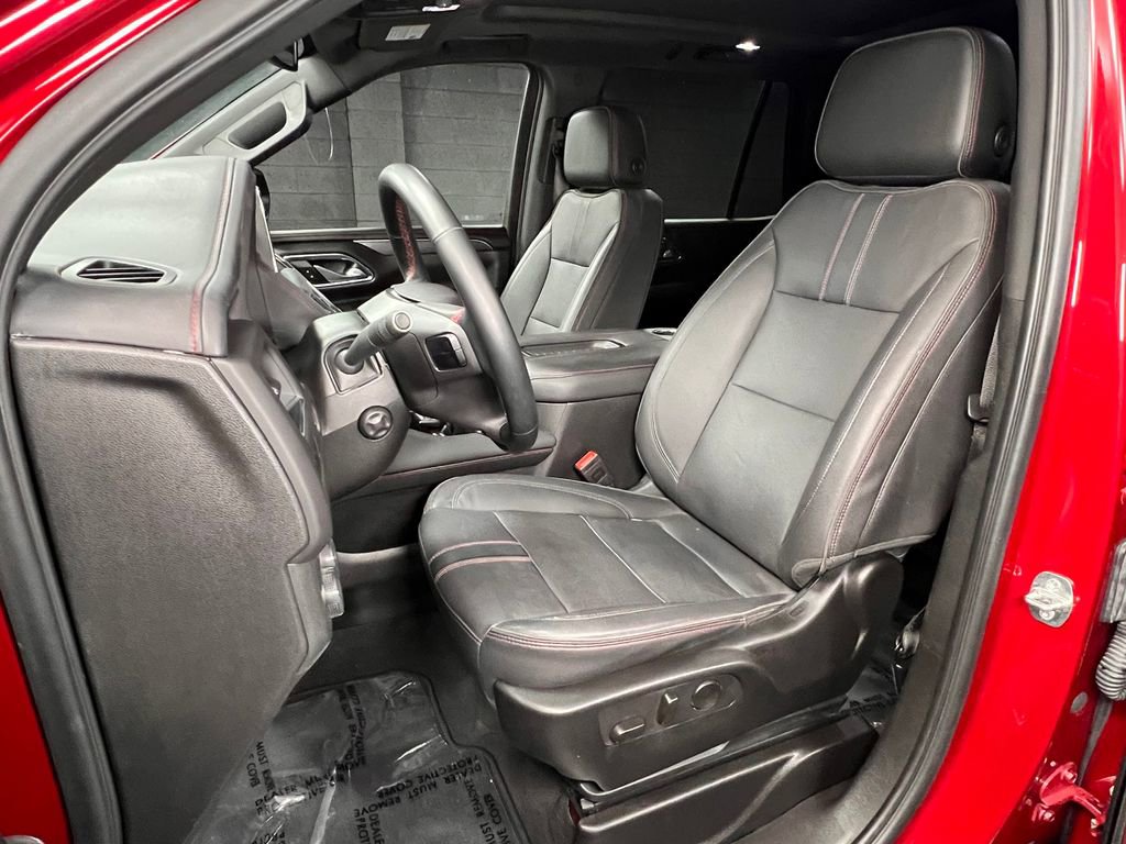 Used 2023 Chevrolet Tahoe RST w/ Luxury Package AWD/4WD image 4