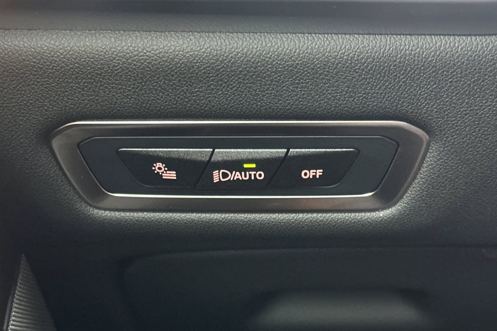 Certified 2025 BMW X7 xDrive40i image 36