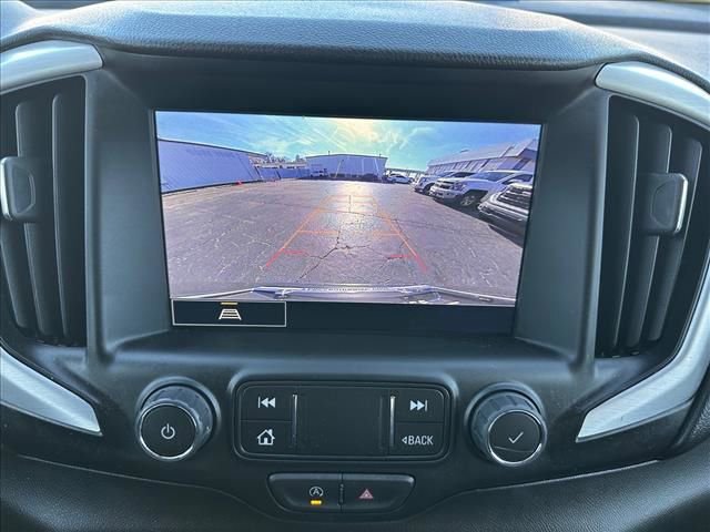 Used 2024 GMC Terrain SLT image 30