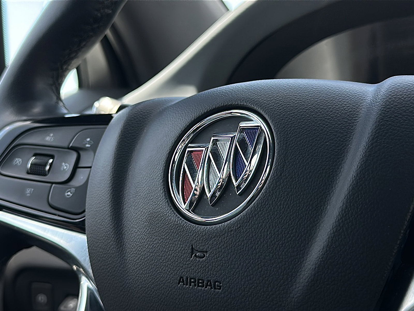 Certified 2024 Buick Enclave Premium image 31