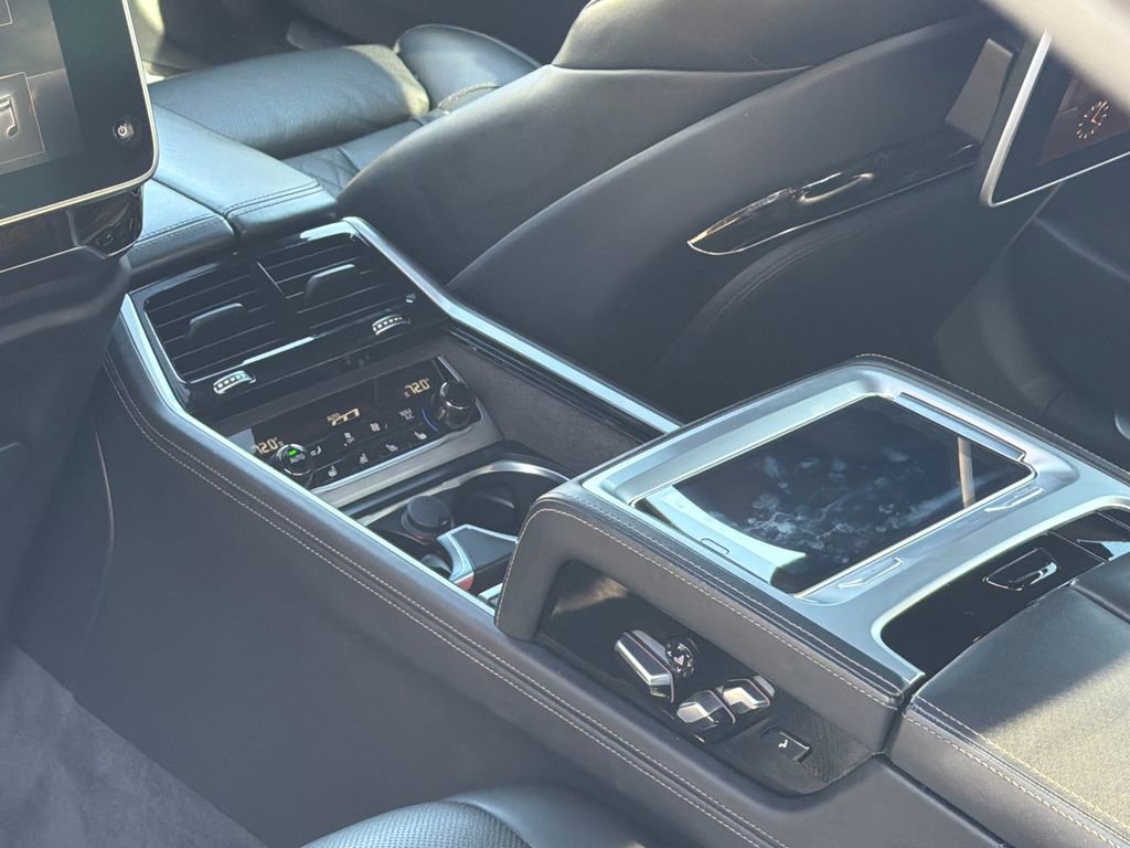 Used 2018 BMW ALPINA B7 xDrive image 20