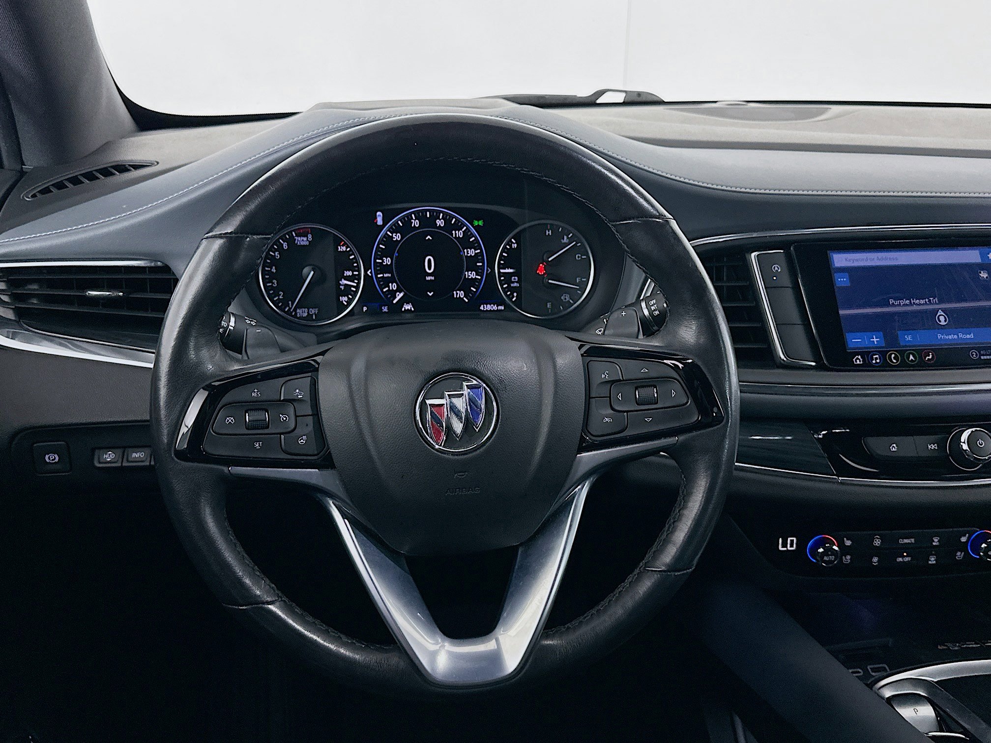 Used 2024 Buick Enclave Premium image 18