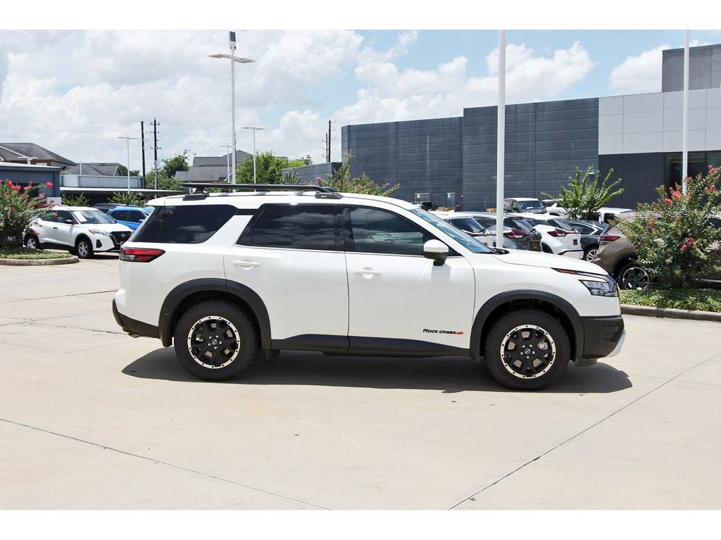 Used 2025 Nissan Pathfinder Rock Creek AWD/4WD image 6