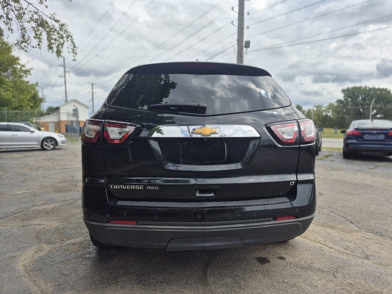 Used 2017 Chevrolet Traverse LT AWD/4WD image 7