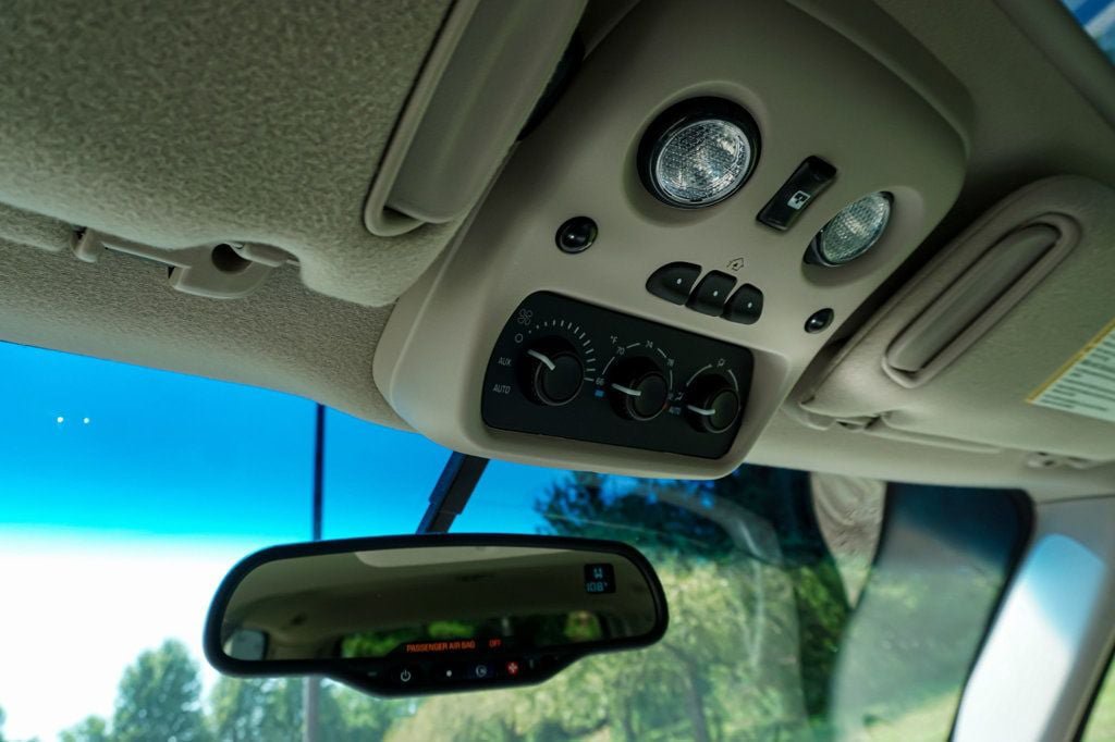 Used 2003 Cadillac Escalade AWD image 21