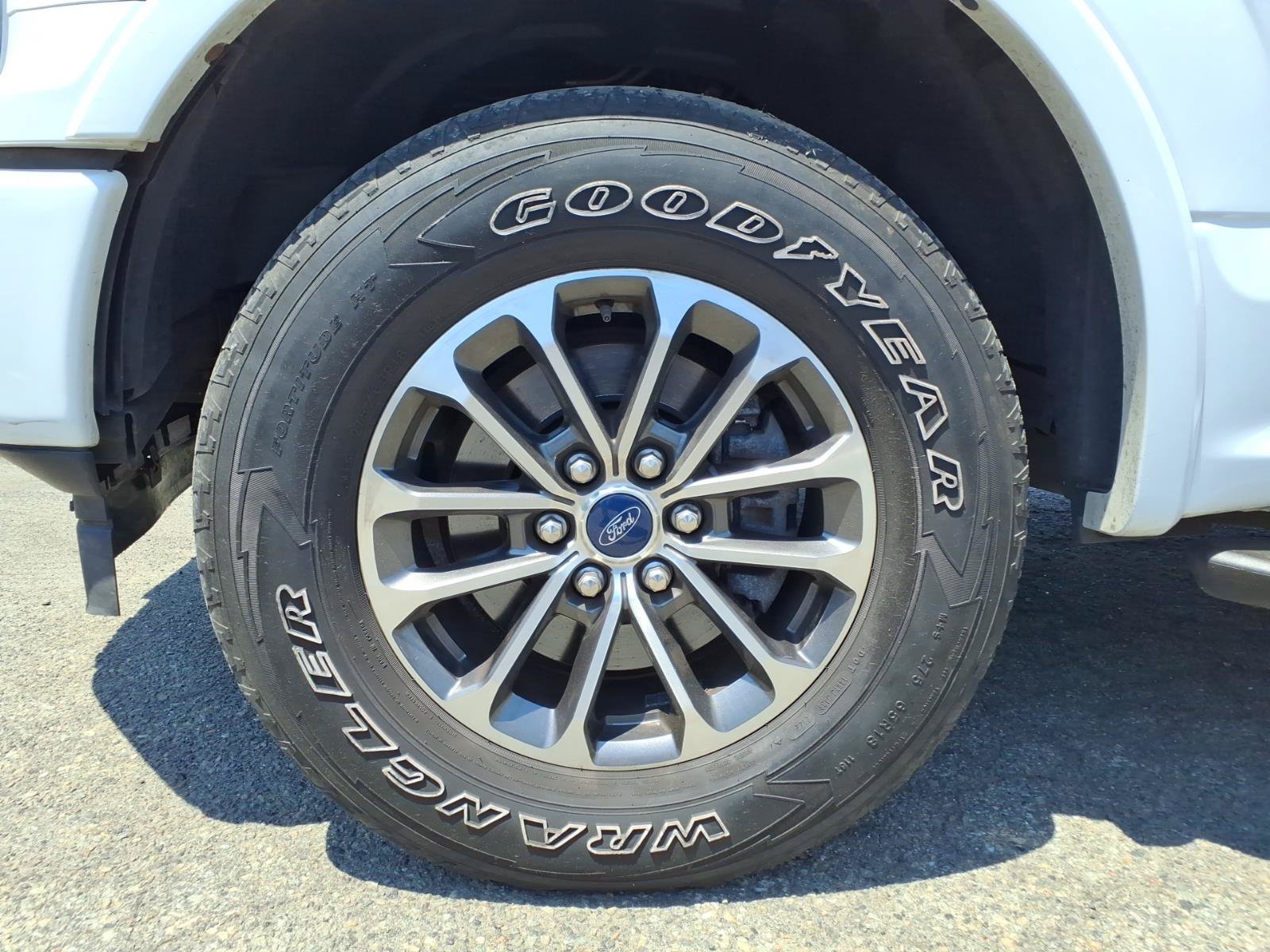 Used 2019 Ford F150 XLT w/ Equipment Group 302A Luxury AWD/4WD image 9