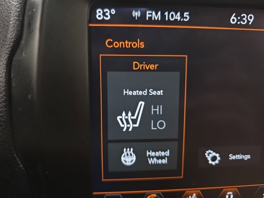 Used 2021 Jeep Renegade Limited w/ Sun & Sound Group image 19