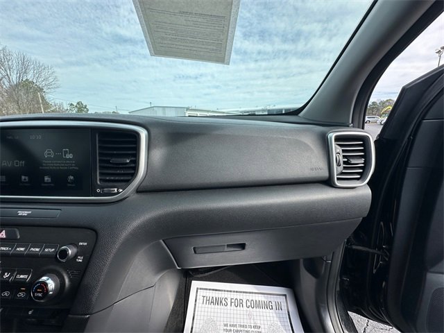 Used 2022 Kia Sportage LX w/ LX FWD Value Edition Package image 16