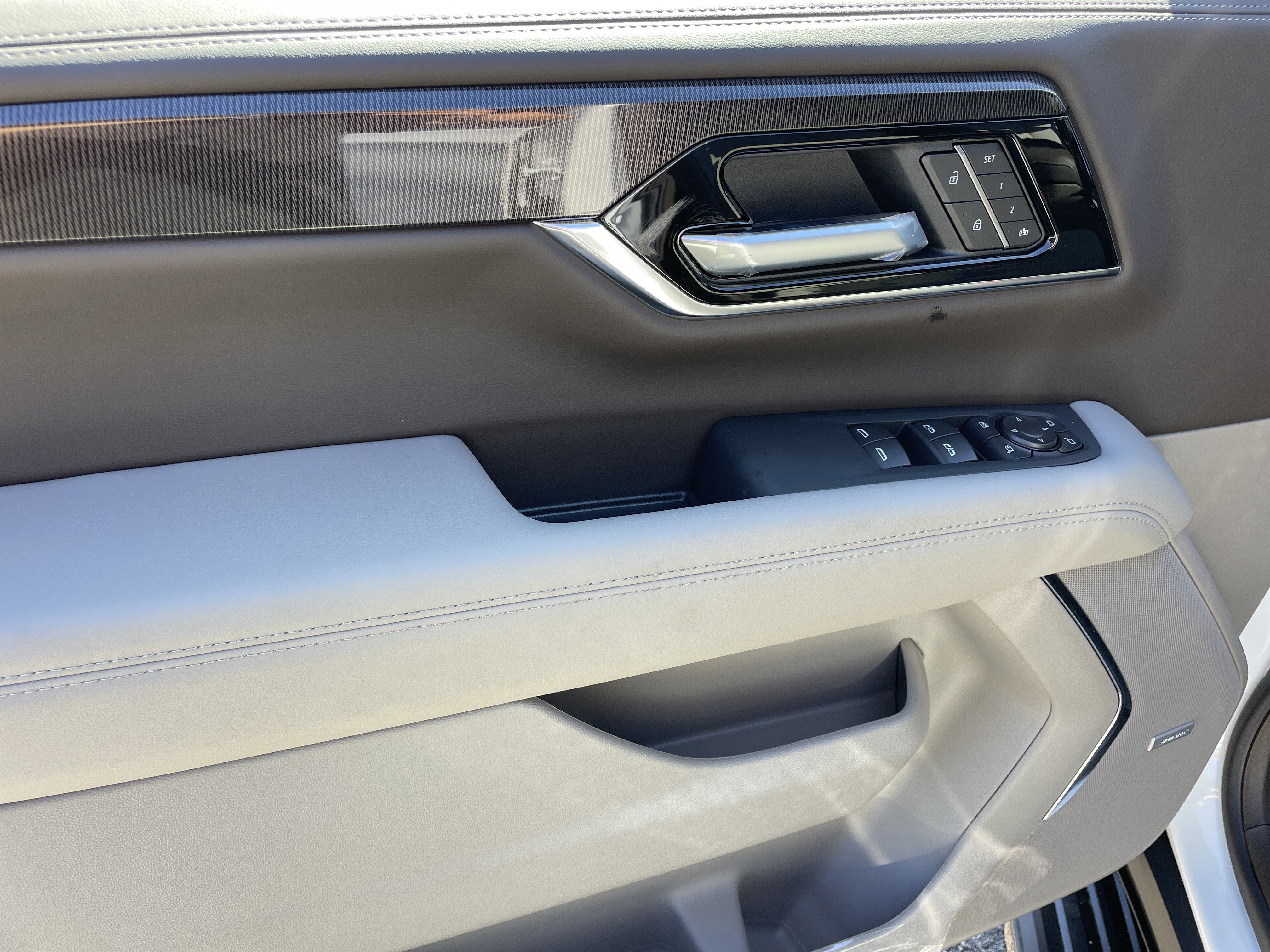 New 2026 GMC Yukon Elevation image 14
