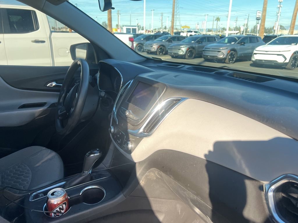 Used 2021 Chevrolet Equinox LS w/ LS Convenience Package image 8