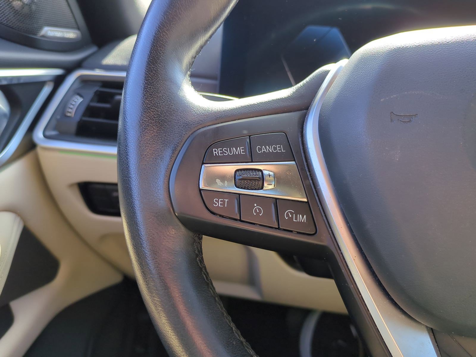 Used 2023 BMW i4 eDrive35 w/ Premium Package image 18