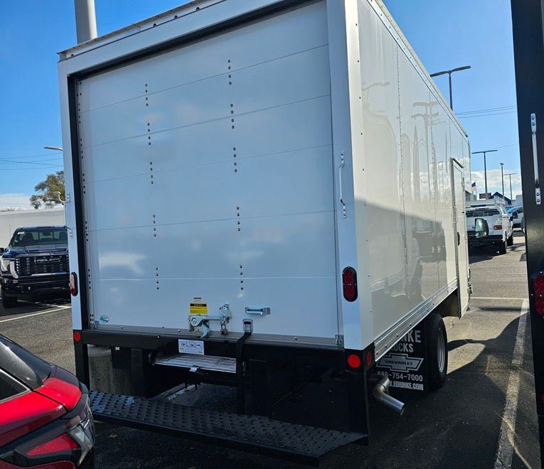 New 2024 Chevrolet Express 4500 w/ Power Convenience Package RWD image 7