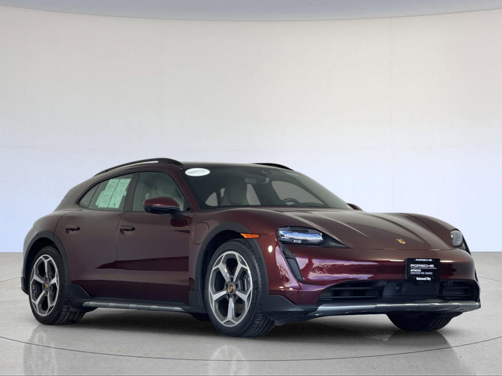 Certified 2022 Porsche Taycan 4 Cross Turismo image 10