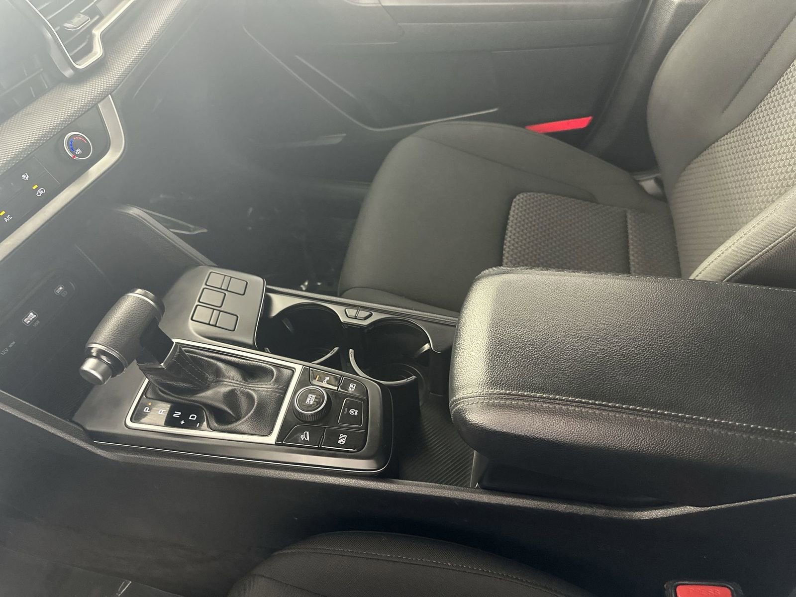 Used 2023 Kia Sportage LX image 21