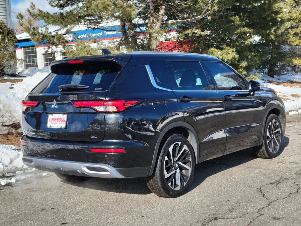 Used 2022 Mitsubishi Outlander SEL image 5