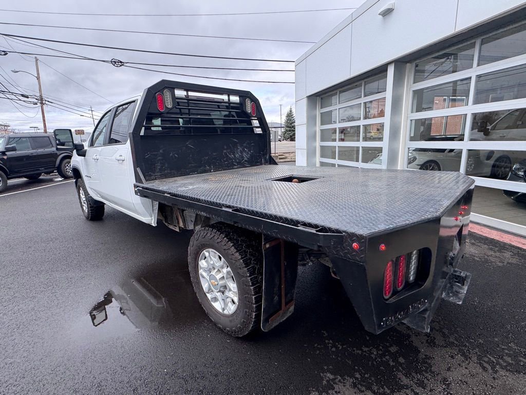 Used 2024 Chevrolet Silverado 2500 LT w/ Convenience Package image 3