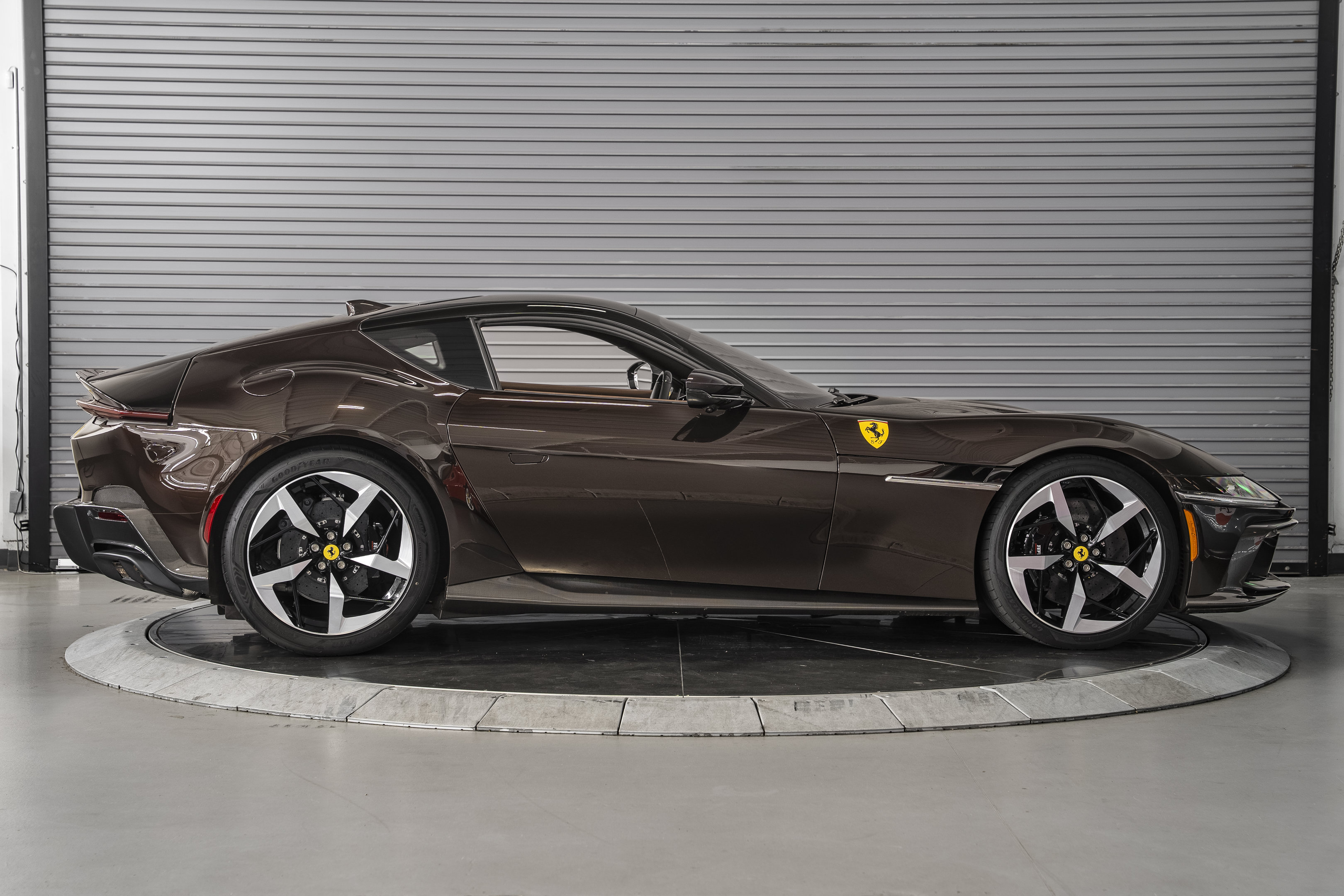 Used 2025 Ferrari 12Cilindri RWD image 6