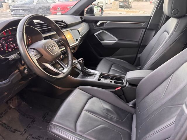 Used 2022 Audi Q3 2.0T Premium w/ Convenience Package AWD/4WD image 10