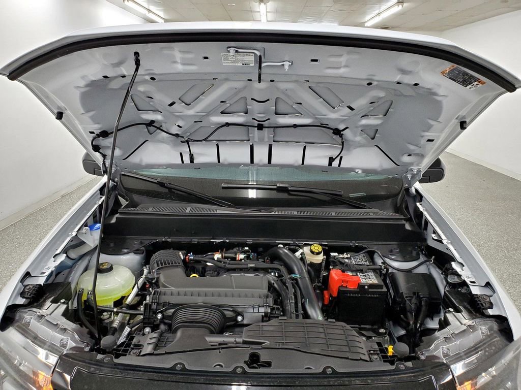 New 2025 Ford Maverick XLT w/ XLT Luxury Package image 11