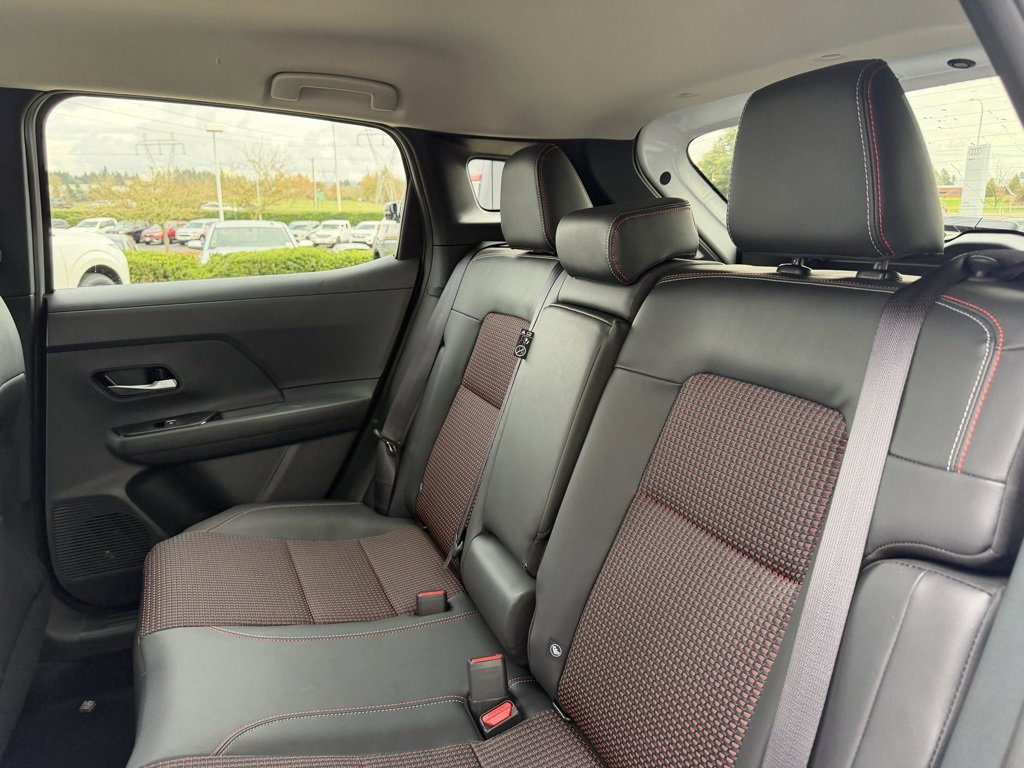 New 2026 Nissan Kicks SR w/ Cold Weather Package image 30