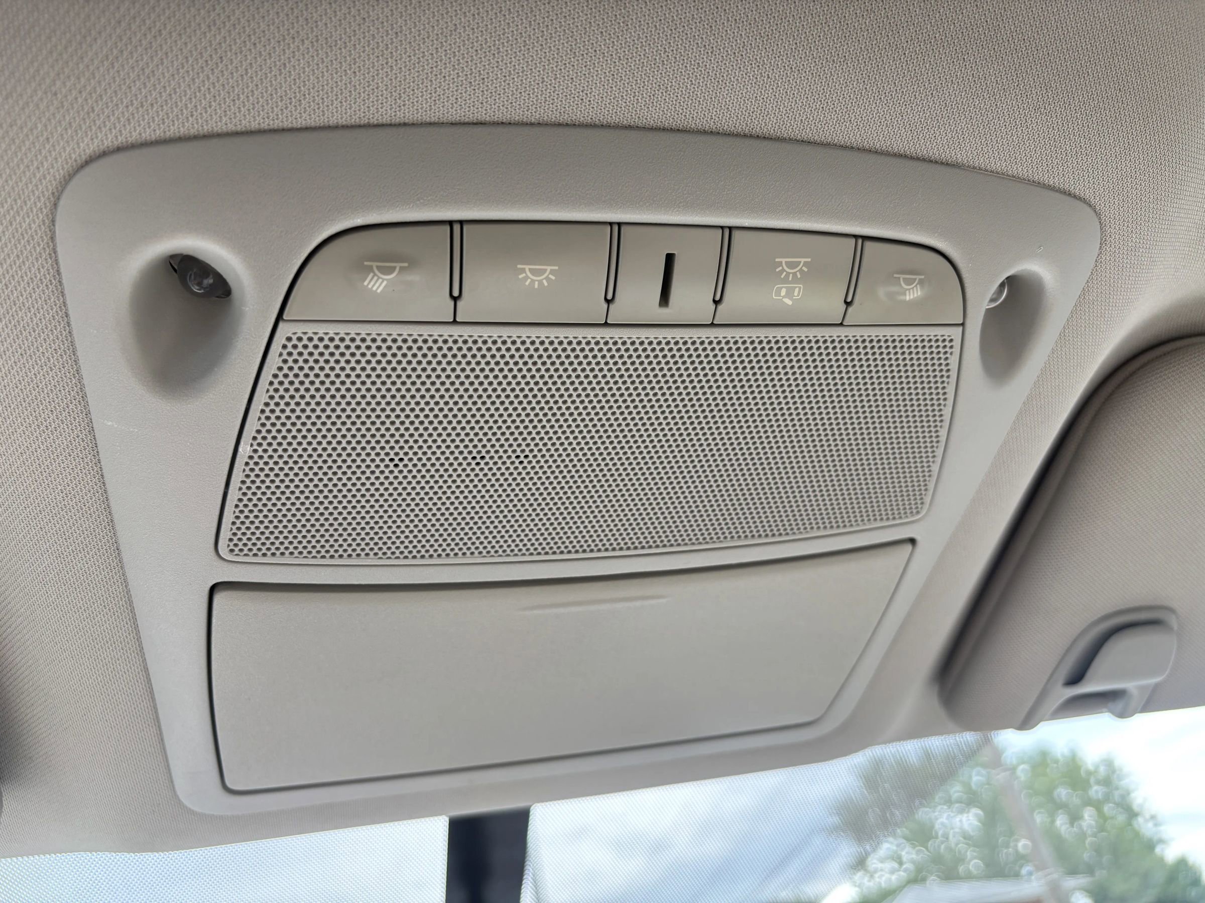 Used 2016 Nissan Murano SV w/ Cargo Package image 27