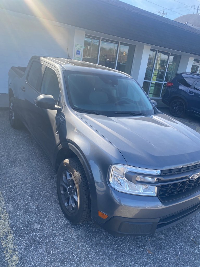 Used 2022 Ford Maverick XLT image 3