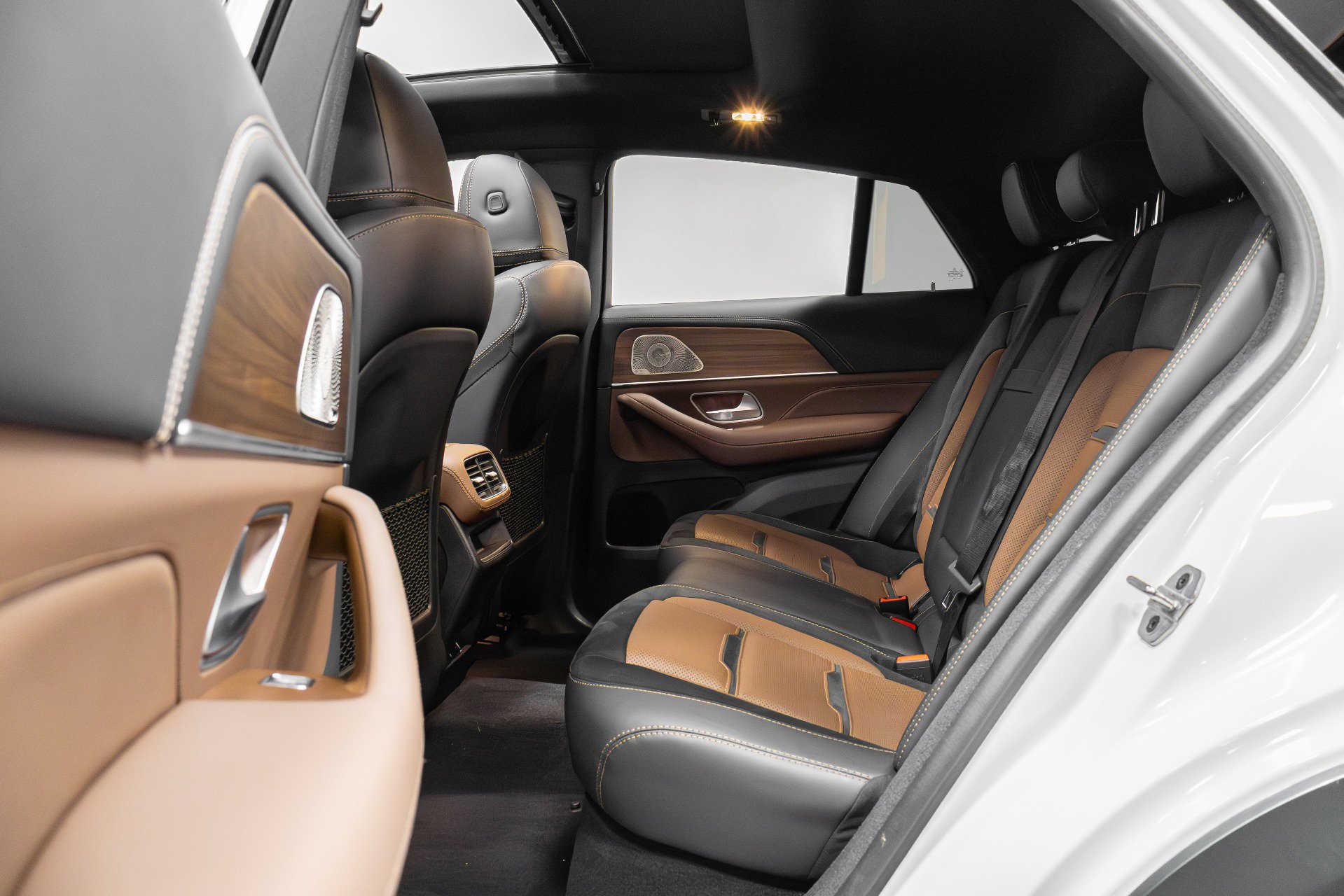 Used 2024 Mercedes-Benz GLE 53 AMG 4MATIC Coupe image 35