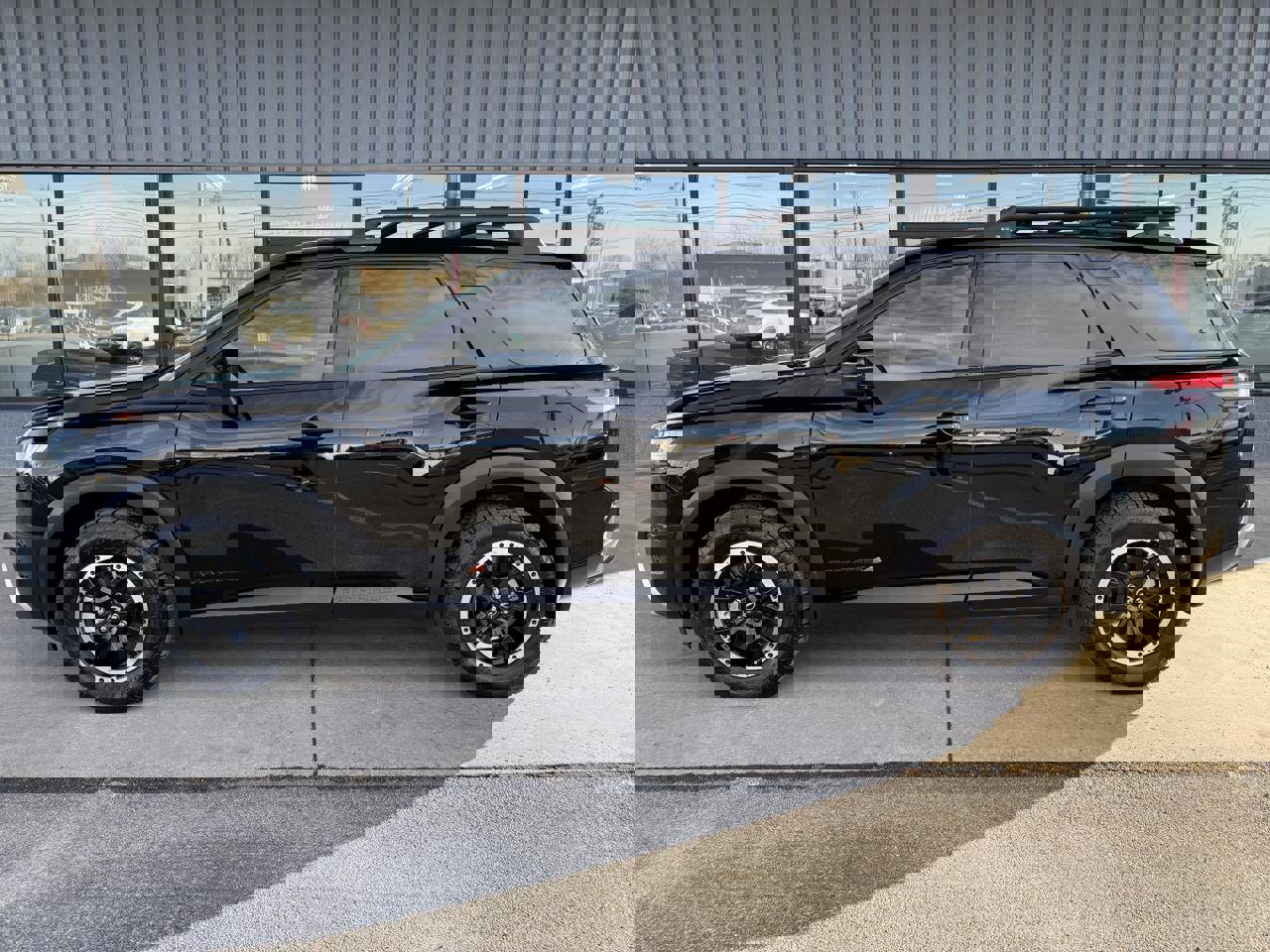 Used 2023 Nissan Pathfinder Rock Creek image 7