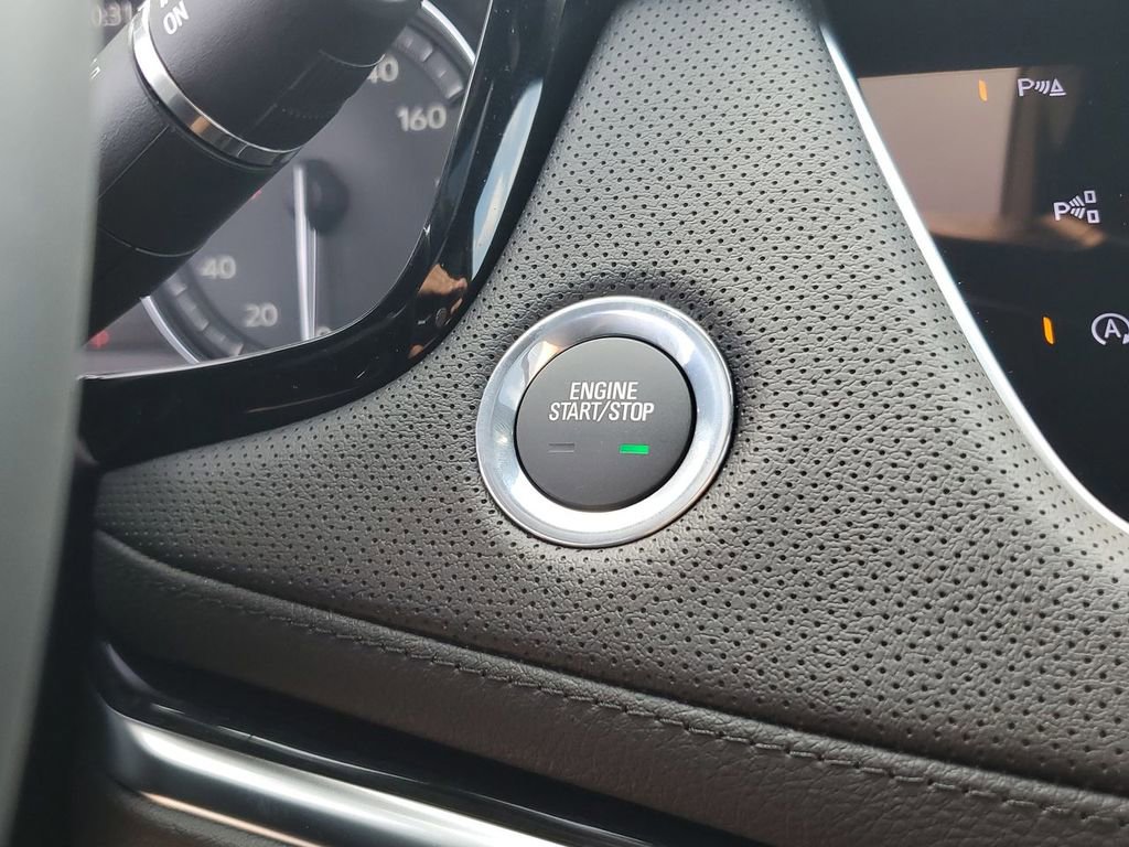 New 2025 Cadillac XT5 Premium Luxury w/ Technology Package image 18