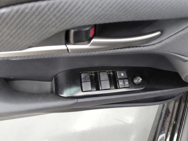 Used 2026 Toyota Camry Hybrid w/ Convenience Package FWD image 18