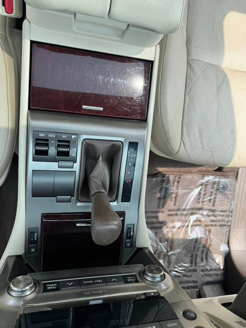 Used 2017 Lexus GX 460 Premium image 18