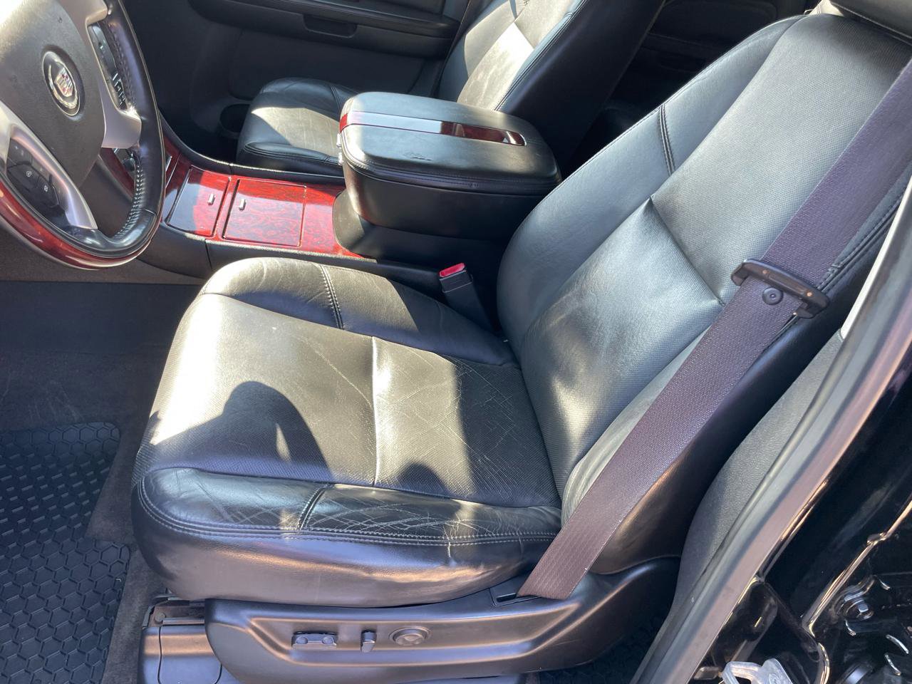 Used 2009 Cadillac Escalade EXT AWD/4WD image 21