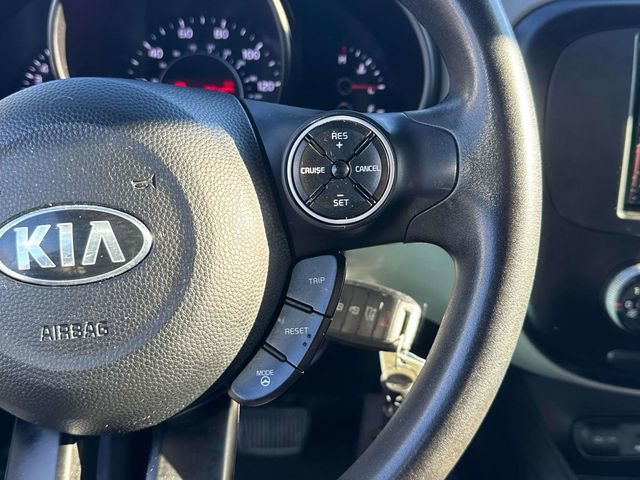 Used 2016 Kia Soul + image 30