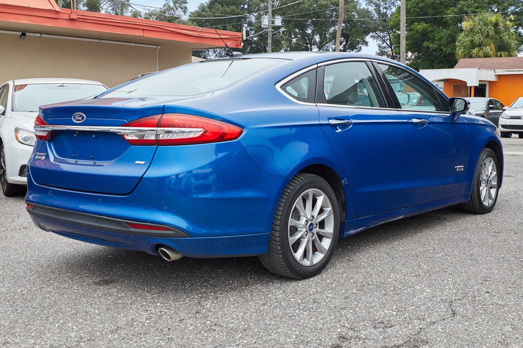 Used 2017 Ford Fusion Energi SE FWD image 5