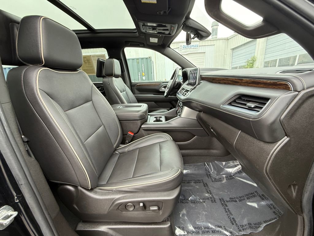 Used 2021 Chevrolet Tahoe Premier AWD/4WD image 29