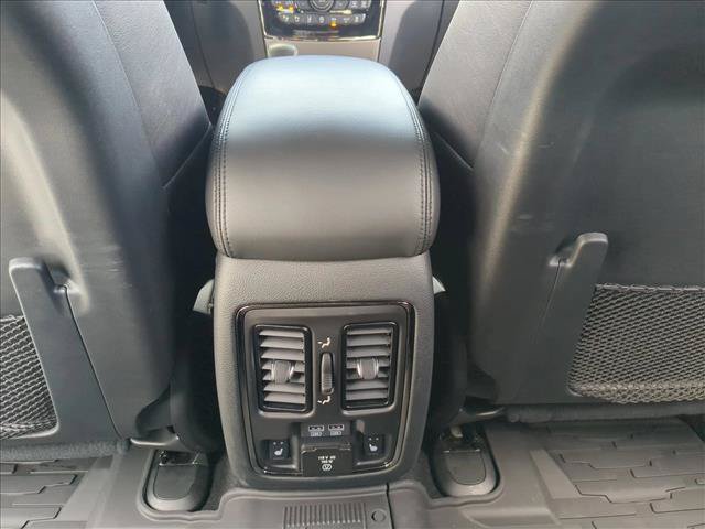 Used 2020 Jeep Grand Cherokee High Altitude AWD/4WD image 18
