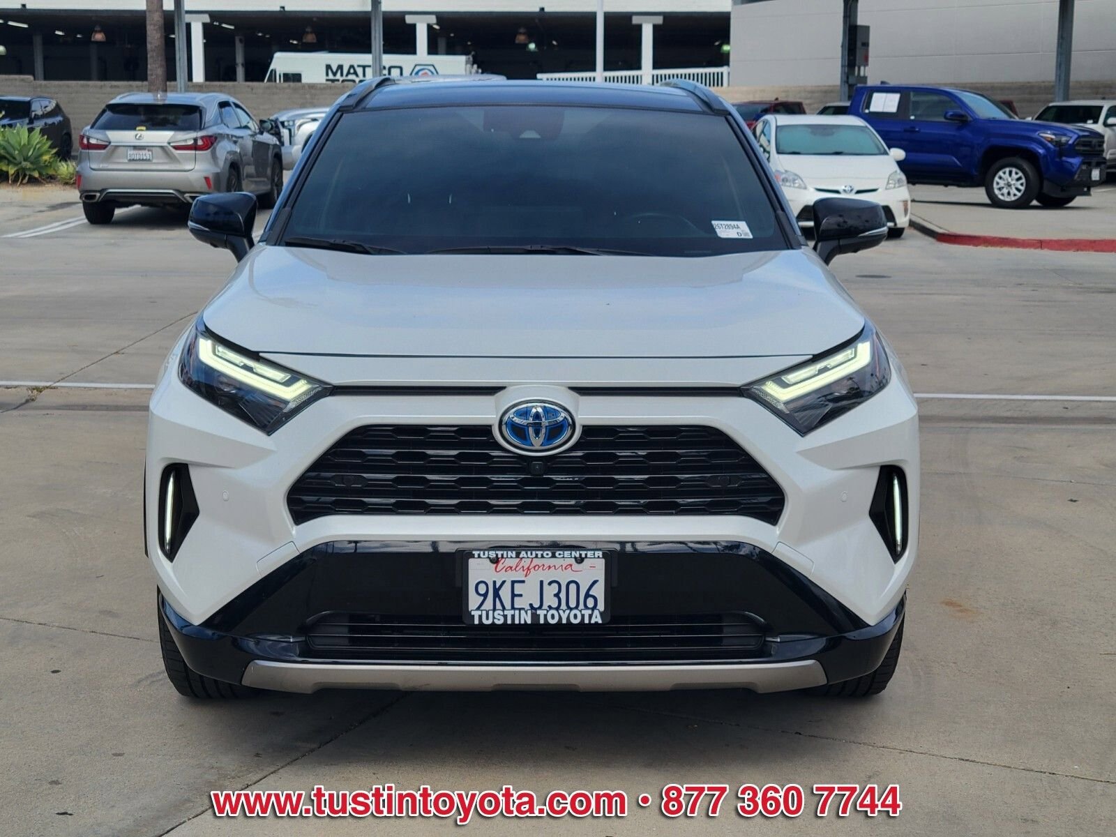 Used 2024 Toyota RAV4 XSE w/ Advanced Technology Package AWD/4WD image 8
