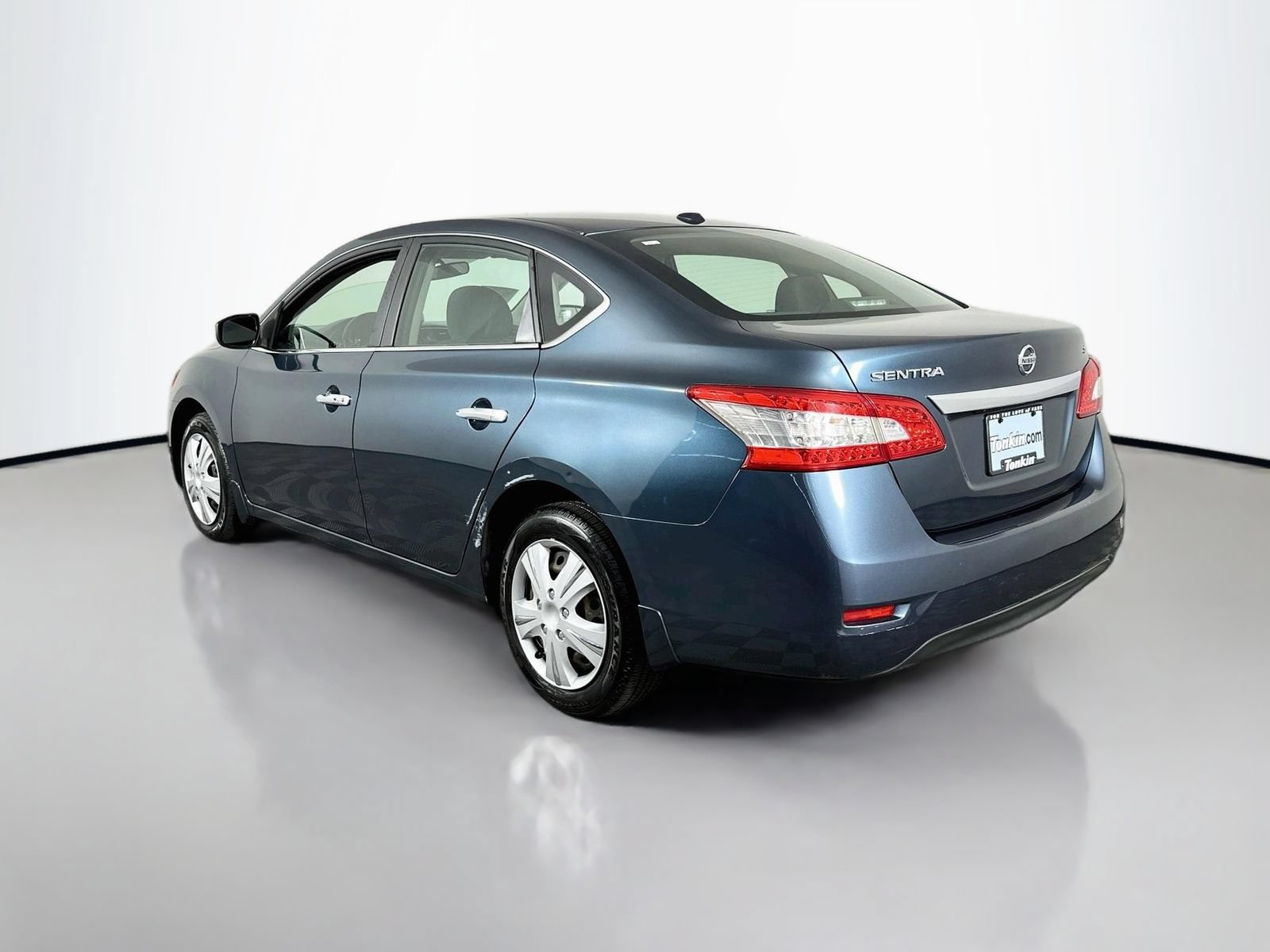 Used 2015 Nissan Sentra SV FWD image 5