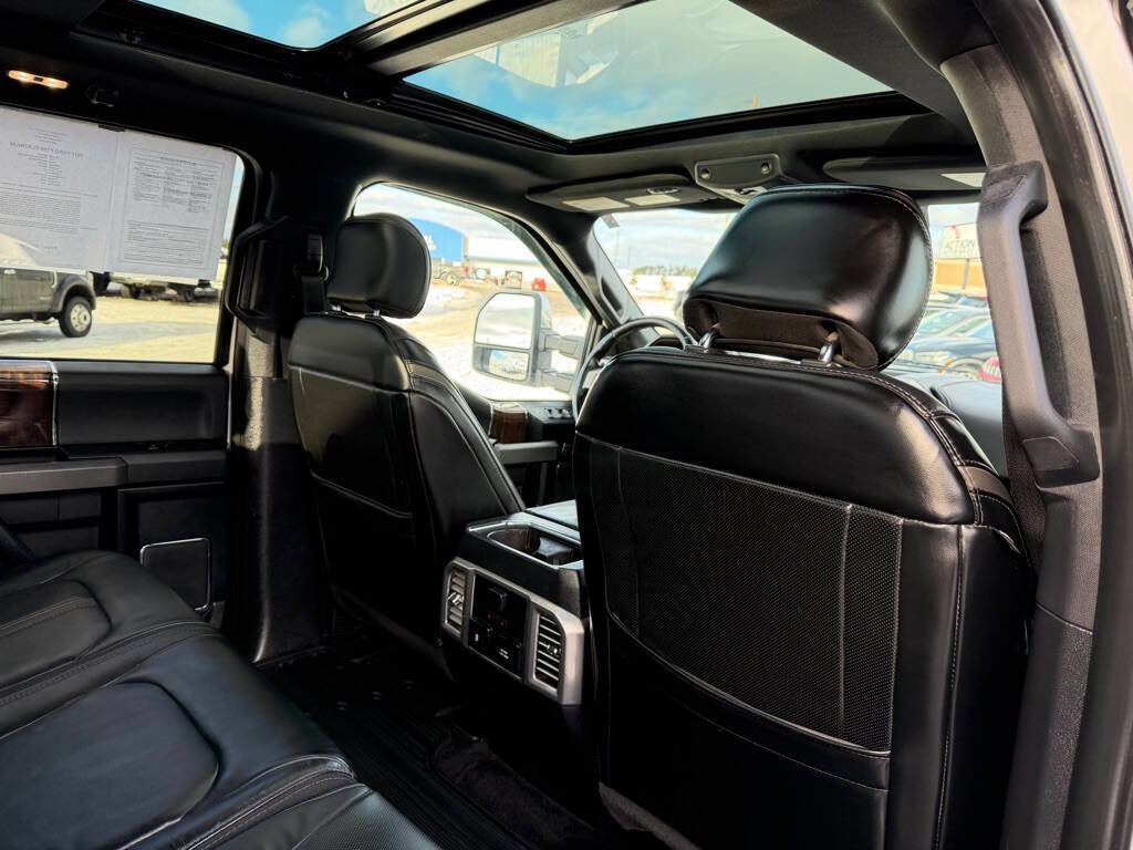 Used 2017 Ford F150 Platinum w/ Equipment Group 701A Luxury AWD/4WD image 57