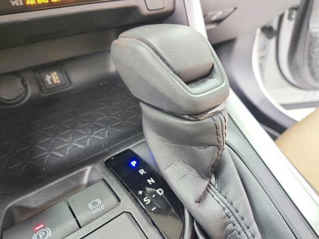 Used 2023 Toyota RAV4 LE AWD/4WD image 27
