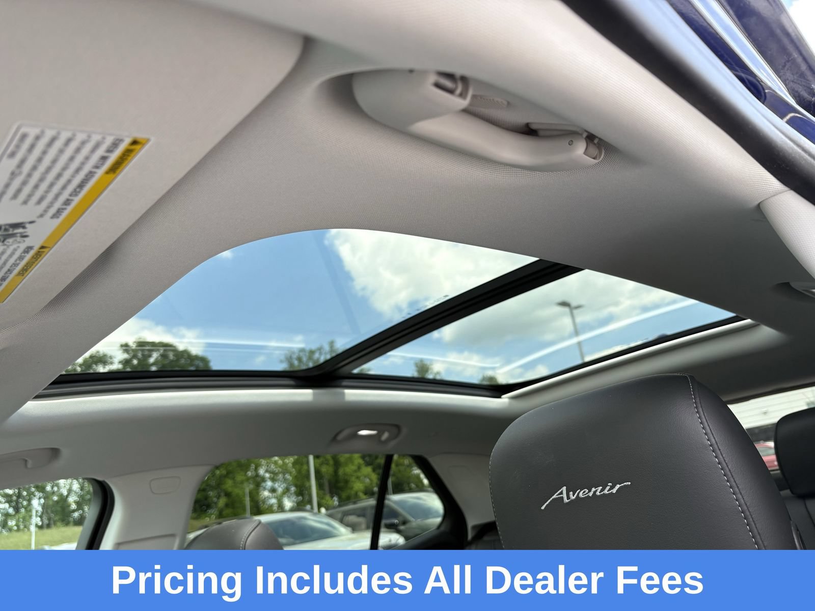 Used 2025 Buick Envision Avenir AWD/4WD image 27